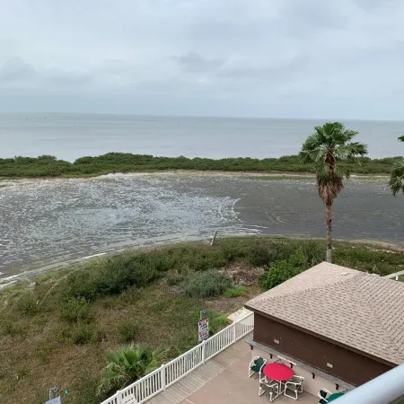 Blue Bay Inn and Suites