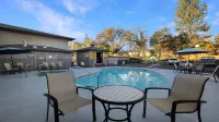 Sonora Aladdin Motor Inn - Pools