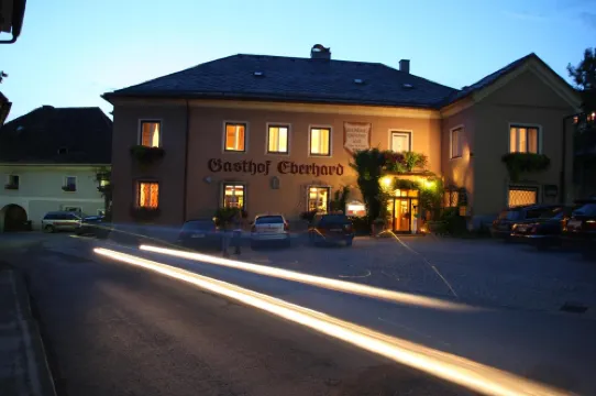 Der Eberhard - Sleep & Dine A9 Exit 133 Hotels in Oberaich