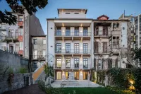 Menina Colina Guesthouse Hotels near Porto Editora