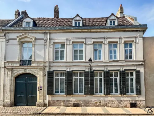 La Demeure Numéro 5 Hôtels à : Caudry