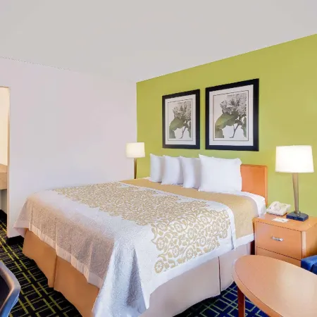 Days Inn by Wyndham Easton