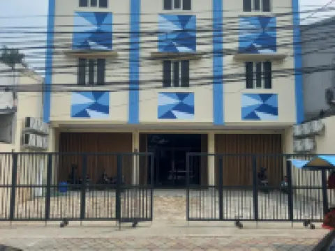 Barada Poris Hotels in Batuceper
