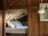 Yabbiekayu Hotels in Sewon