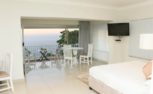 The Milkwood Beach Apartments - Condos