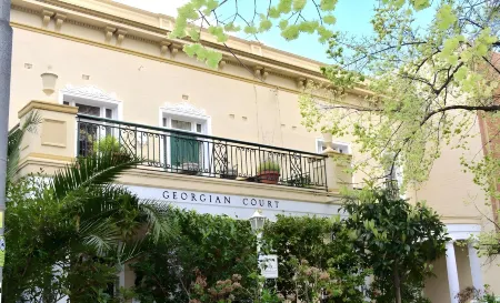Georgian Court Inn Отели рядом с достопримечательностью «Беррарунг Марр»