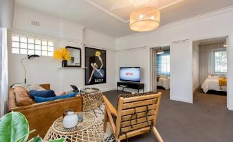 The Baylis Boutique Apartments - Housity