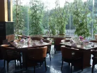 Hotel Oval - Aamiainen