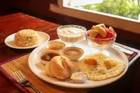 Sambor Village Hotel - 朝食
