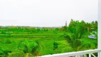 Puri Lovina Hotel - pemandangan pegunungan