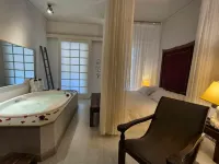 Eveline Portosole Hotel Hotels near Villa Nobel