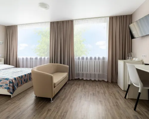 Timan Hotel فنادق في أوختا