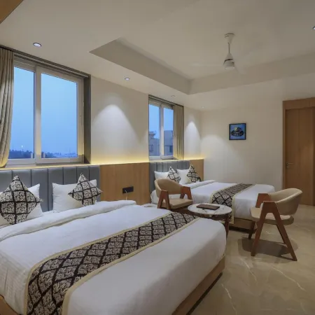 Hotel Aditya Mansingh Inn