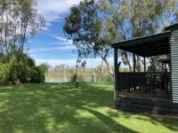 Cohuna Waterfront Holiday Park - parking