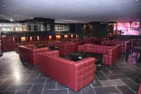 Pride Elite Raipur - Quầy bar