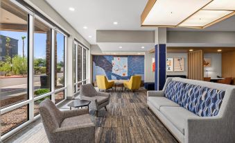 Holiday Inn Express & Suites Phoenix West - Tolleson