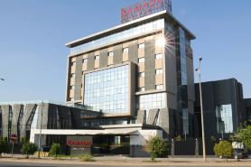 Ramada Hotel & Suites by Wyndham Erbil 32 Park