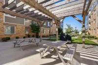 WaterWalk Extended Stay Kansas City - Overland Pk Hotels in Overland Park