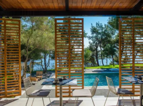 エリエス 33 バイオ リトリート