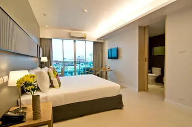 รูปภาพของเดอะ ซัน เอ็กซ์คลูซีฟ