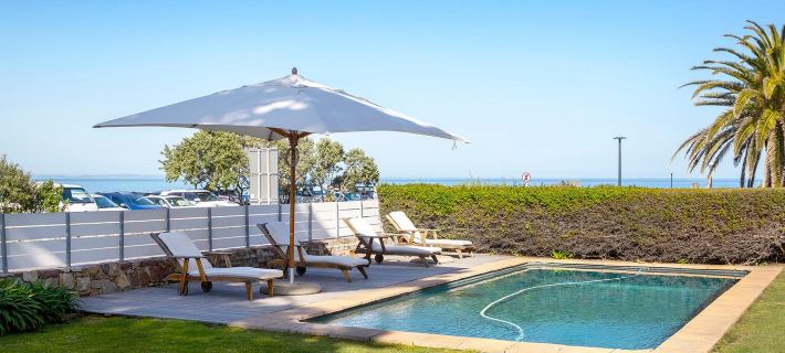74 on Marine Hotels in Hermanus