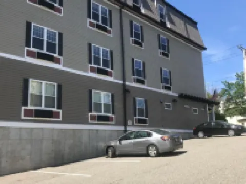 Crescent Suites Hotel Hotels in Waltham