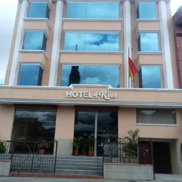 Hotel 4 Rios
