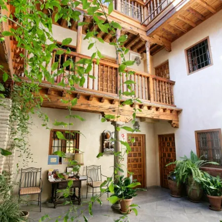 Hotel Santa Isabel la Real