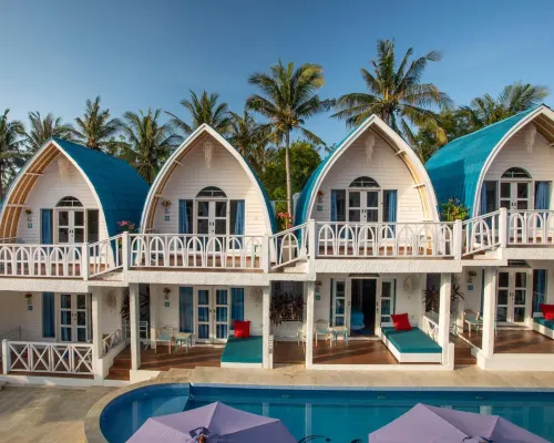 Santorini Beach Resort Hotels in Gili Trawangan