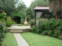Ukarimu Guest House Hoteles en Matlosana