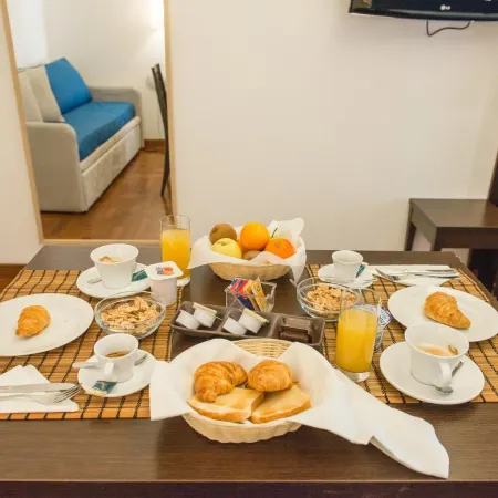 B&B Chiaia 32 Отели рядом с достопримечательностью «Площадь Пьяцца-дель-Плебишито»
