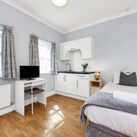 Shelford Lodge