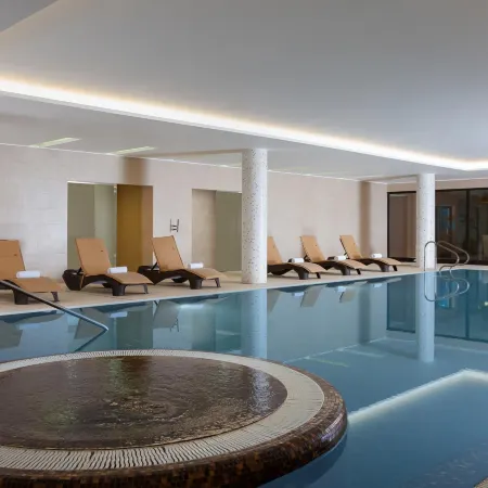 HolidayHall Samara (ХолидейХолл Самарабывш. Holiday Inn Samara)