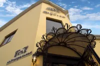 Vintazh Hotel Hotels near Central Stadium