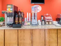 Super 8 by Wyndham McKinney/Plano Area - Bữa sáng
