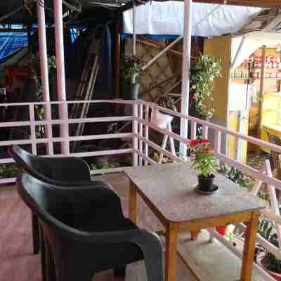 Lira Beach Place Rooms