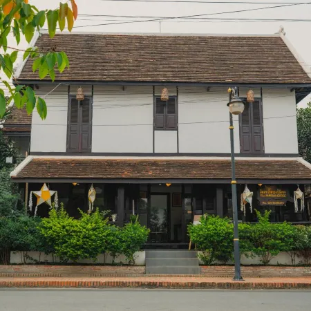 Villa Namkhan Heritage Отели рядом с достопримечательностью «Ват Сиенг Тхонг»