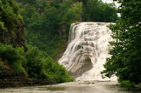 Ithaca Marriott Downtown on the Commons Рядом с отелем Photos