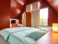 penginapan omah kampung Hoteles en Sewon