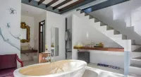 Villa Moreeda - Resorts