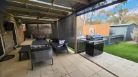 Riesling Trail & Clare Valley Cottages - parking