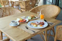 Navela Hotel & Convention - فطور