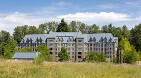 DoubleTree by Hilton North Vancouver