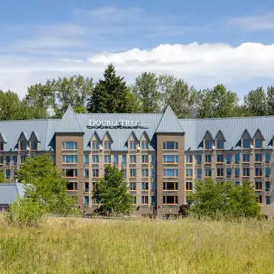 DoubleTree by Hilton North Vancouver Các khách sạn gần Nhà hát Pacific Coliseum
