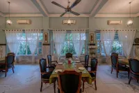 Umaid Palace - Luxury Resort Near Jaipur Close to Bhangarh & Chand Baori Stepwell Abhaneri - Breakfast