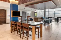 Holiday Inn Express & Suites Lancaster - Mount Joy Hotels in West Donegal Township