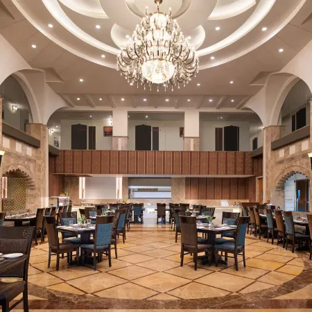 Ramada by Wyndham Varanasi Katesar