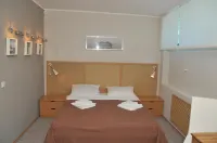 Temirinda Hotel Hotel dekat The Cell of St. Pavel