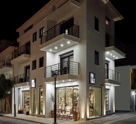 Giannoulis City Apartments Отели рядом с достопримечательностью «Solomos Statue»