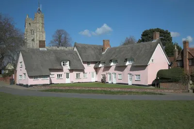 The Greyhound - Historic Former Inn فنادق في Long Melford